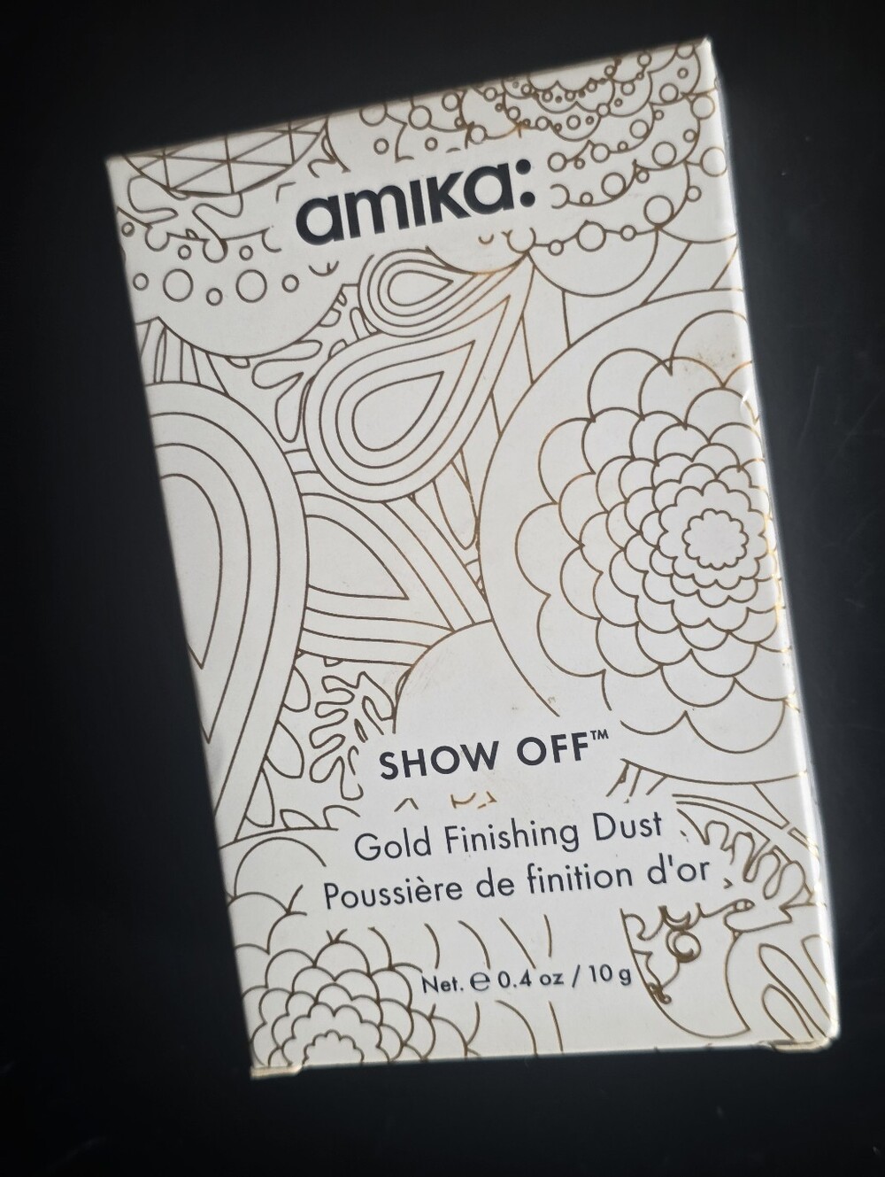 amika Show Off Gold Finishing Dust - Gold & White Packaging